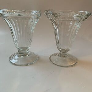 Fluted Ice Cream Sundae Clear Glass Footed Dishes  5" Tall